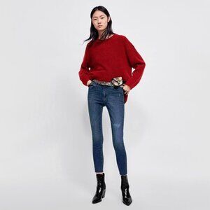 EUC Zara dark blue wash distressed frayed hem denim jeans, 6